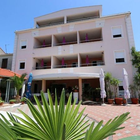 Anamar Apartments Novalja Zewnętrze zdjęcie