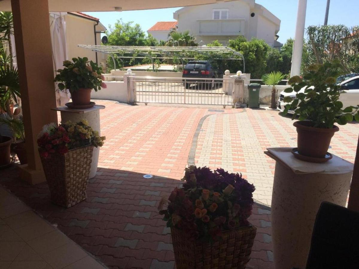 Anamar Apartments Novalja Zewnętrze zdjęcie